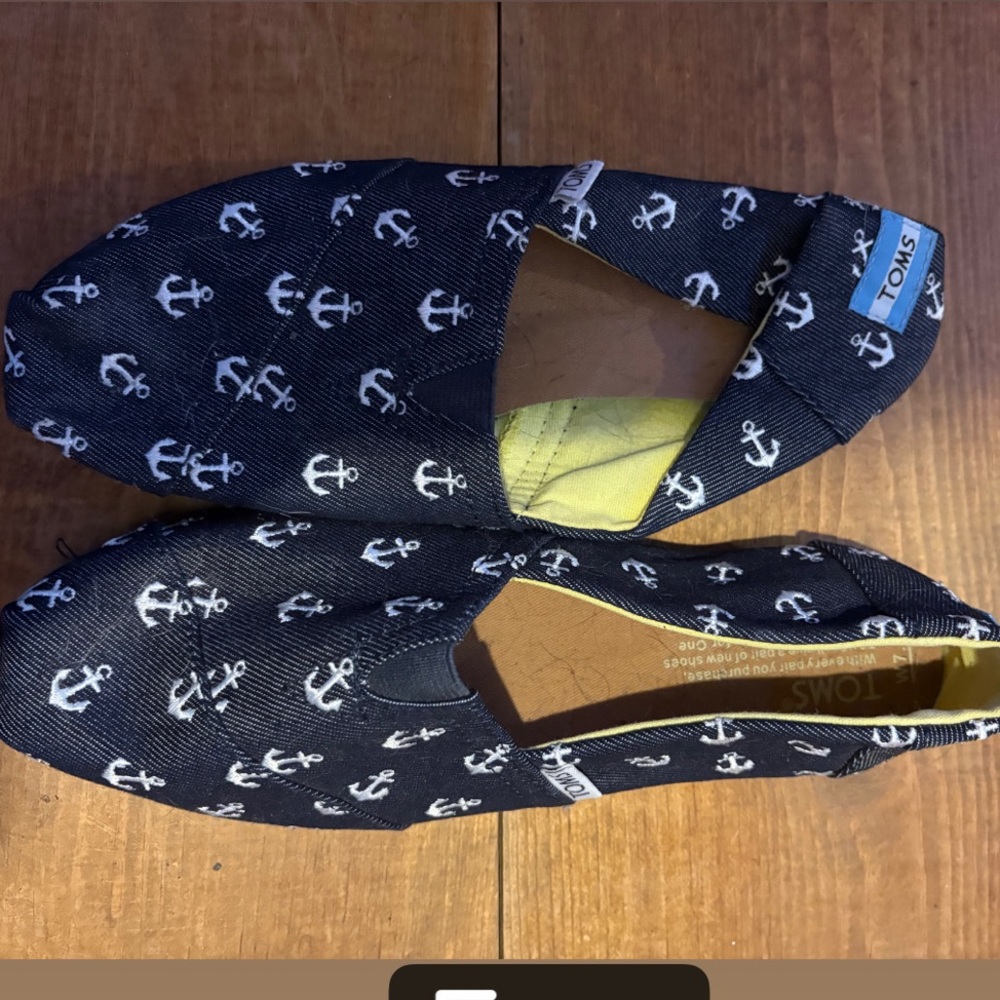 Toms Black Anchor Print Slip-On Shoes